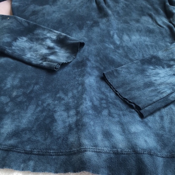 Emma & Sam blue tie dye long sleeve T shirt Sz. M, but runs small PTP 15” - Picture 10 of 17